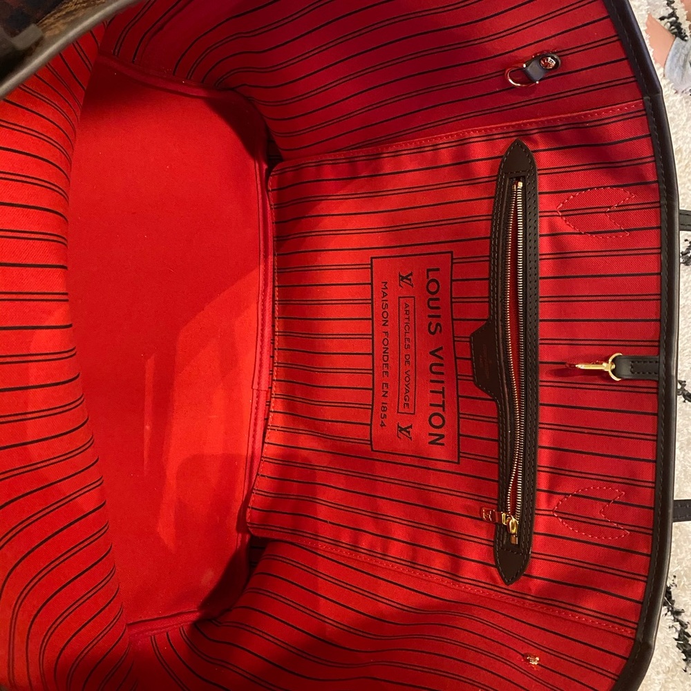 Louis Vuitton Neverfull GM tote - Picture 2 of 5